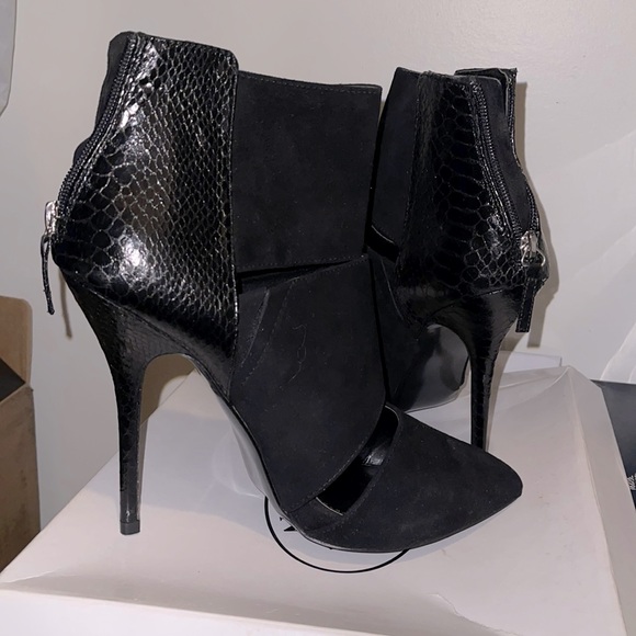 Black heels sz 10 - Picture 1 of 5